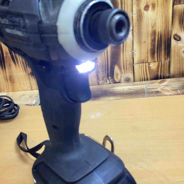 ★マキタ(makita) コードレスインパクトドライバー TD149DRFXB 18V3.0Ahバッテリー2個 充電器付き 代替ケース付き 【越谷店】