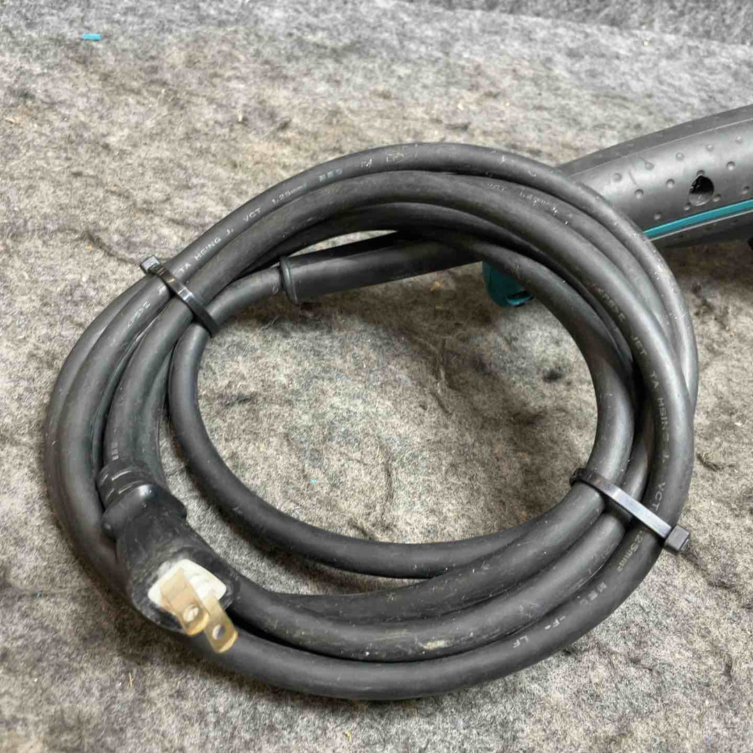 マキタ(makita) 150mm電子ディスクグラインダ GA6021C【桶川店】
