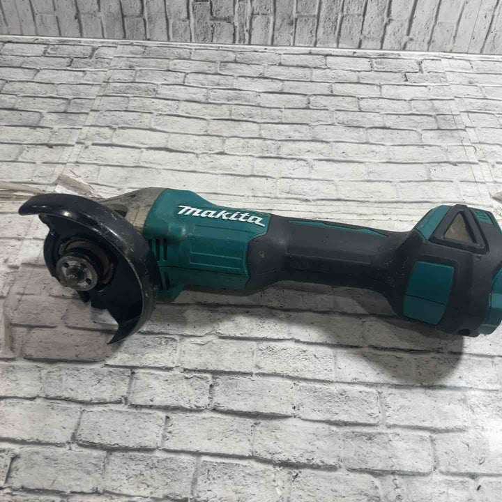 ☆マキタ(makita) 100mmコードレスディスクグラインダ GA404DZN (GA404DN)【川口店】
