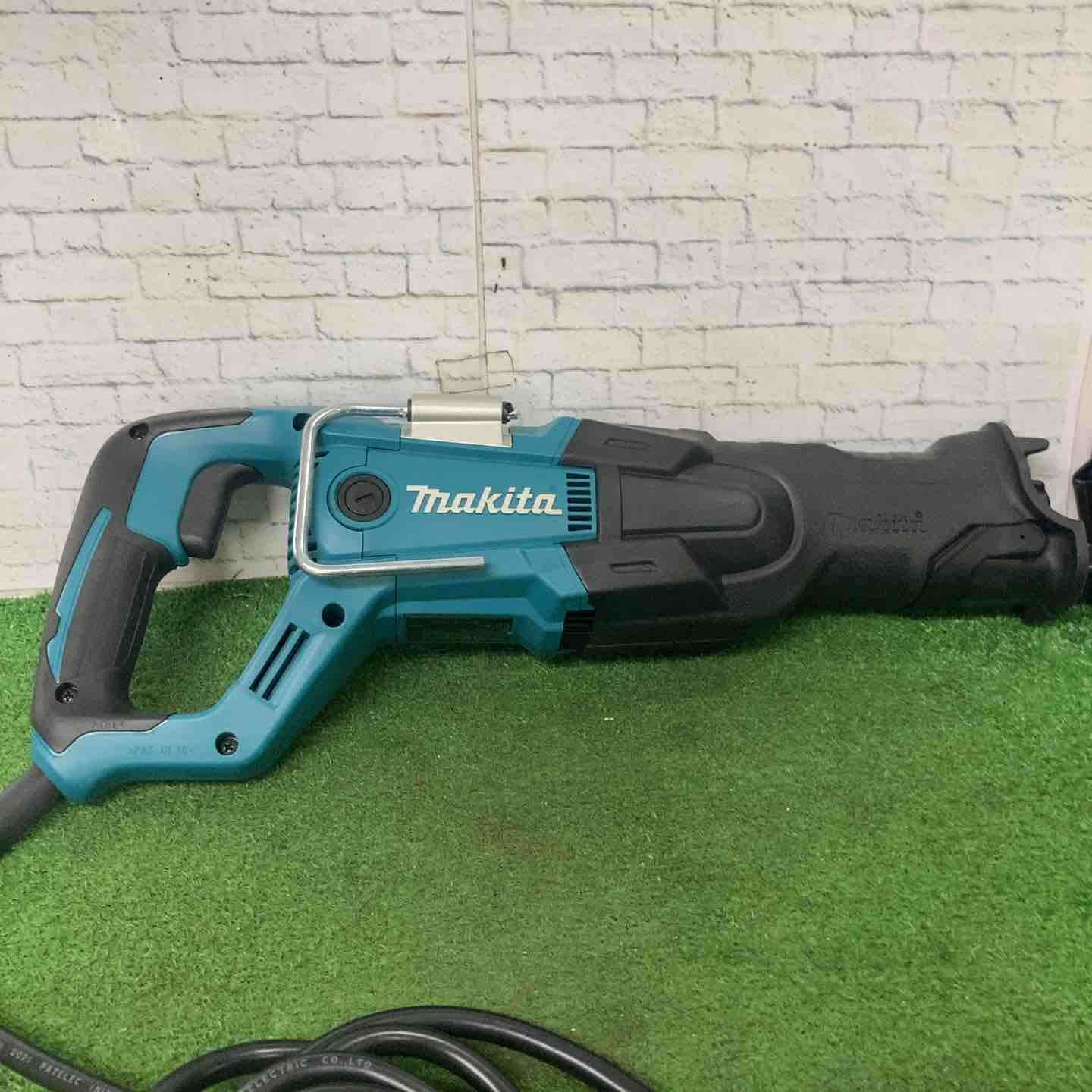 マキタ(makita) セーバソー(レシプロソー) JR3030T【川崎店】 ☆マキタ(makita) レシプロソー JR3061T【町田店】 – アクトツール
