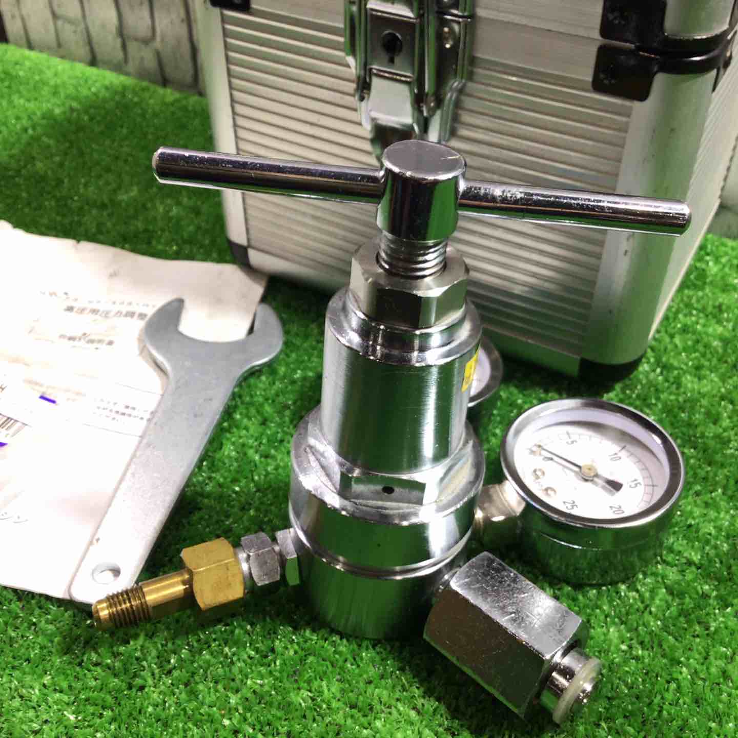 ◇チッソブロー5000型 窒素ガス用圧力調整器 HY-50S【川口店