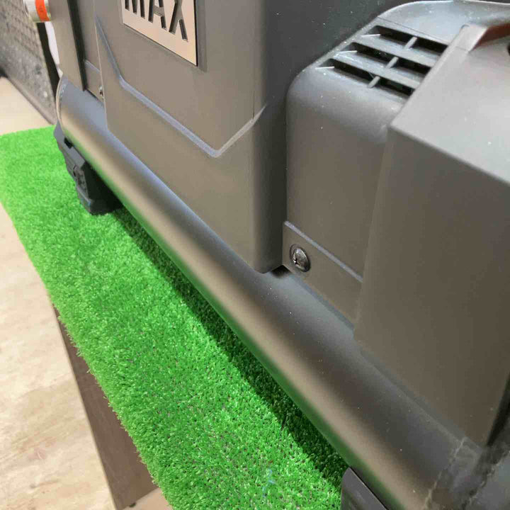 お買得品♪マックス(MAX) エアコンプレッサー AK-HH1310E_ブラック【川越店】