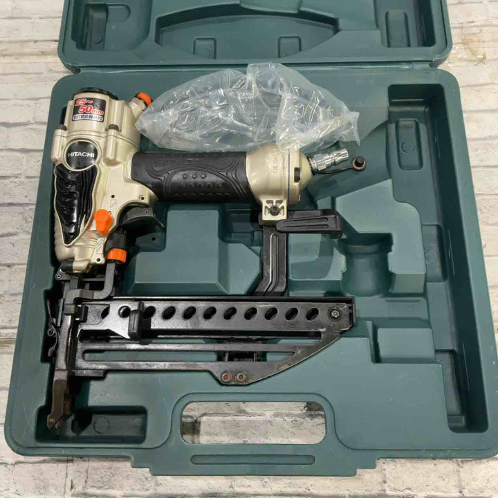 ☆ハイコーキ(HIKOKI ※旧:日立工機) 常圧フロアタッカ N5004MF【川口店】