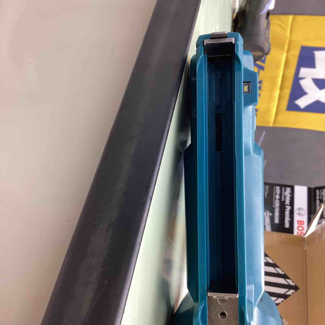 ◇マキタ 充電式タッカー ST312DZ【越谷店】