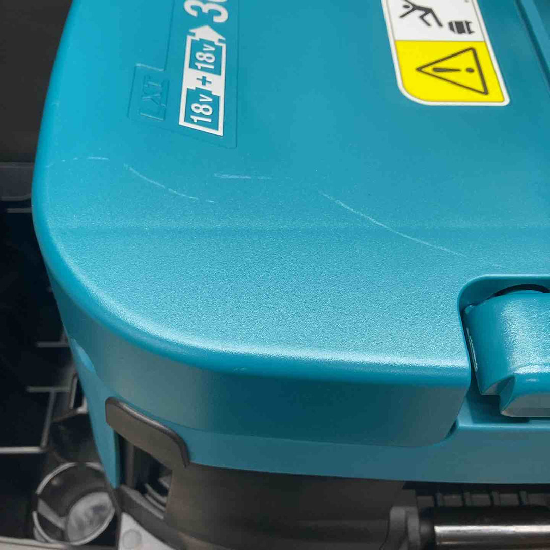 ★マキタ(makita) 粉じん専用 コードレス集じん機 VC867DZ【川越店】