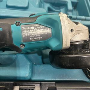 ★マキタ(makita) 100mmコードレスディスクグラインダ GA404DRGXN【越谷店】