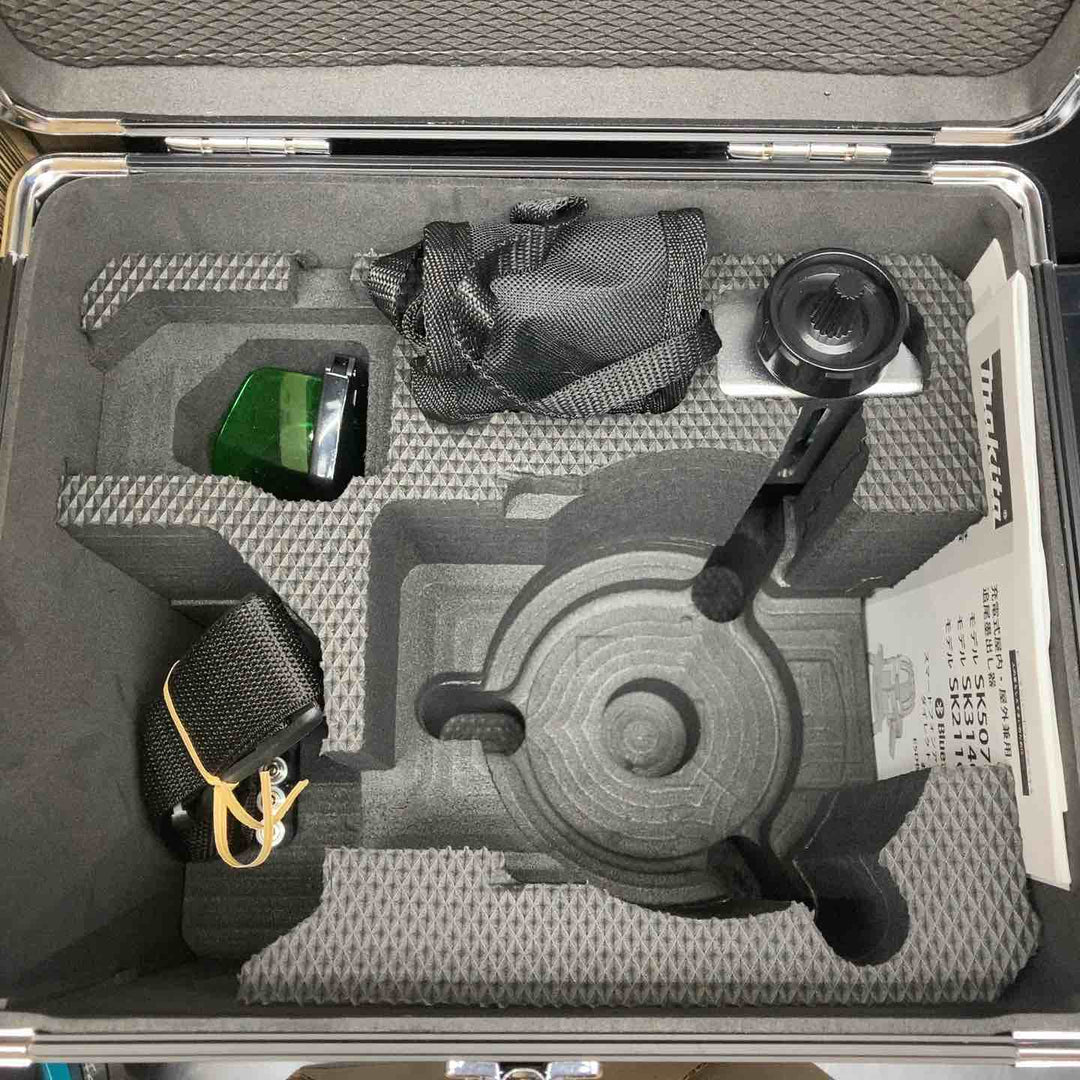 【未使用品】マキタ(makita) コードレスグリーンレーザー墨出し器 SK314GDZ 充電器 バッテリー1個 単3電池パック付き！【川越店】