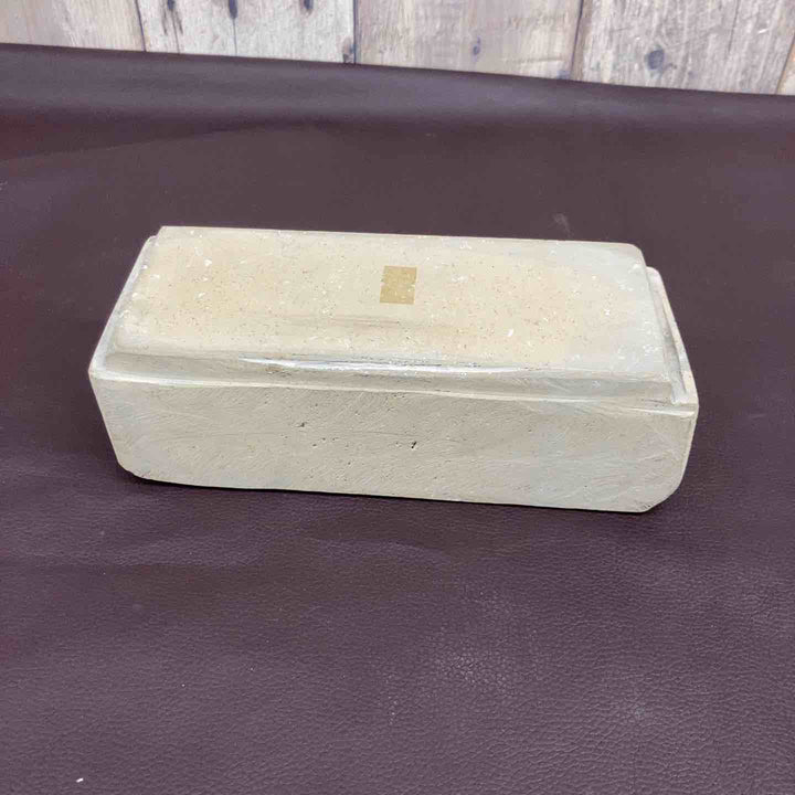 【超希少】 【中古美品】 天然砥石 産地沼田？ 重量約2.2Kg 長さ約210ｘ幅約80ｘ高さ約70 番手細かめ 正本山？ 【東大和店】