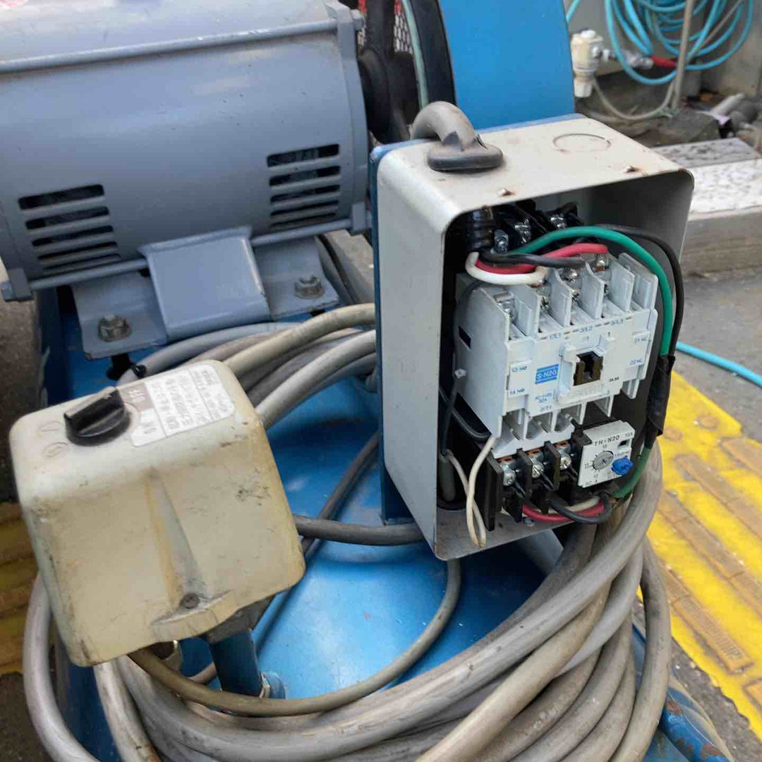 【店頭受取り限定】◇アネスト岩田 コンプレッサ SP-37PB　電気の配線カバー無し【戸田店】