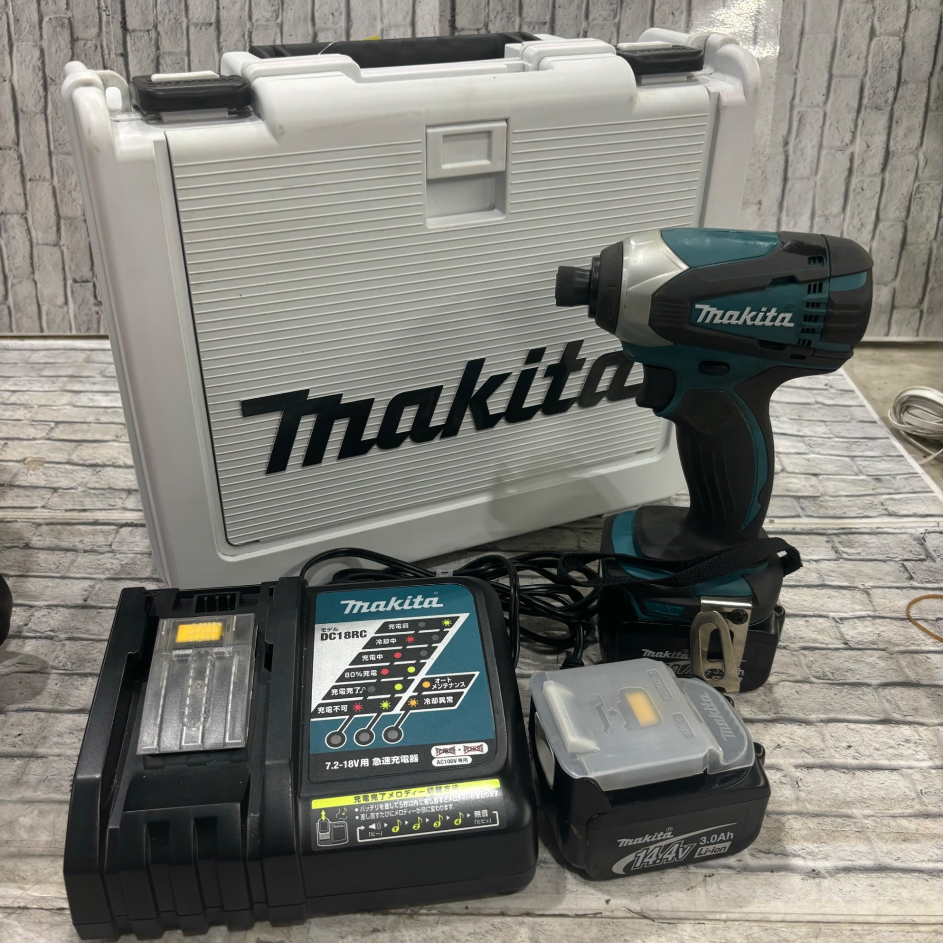 ★マキタ(makita) コードレスインパクトドライバー TD134DX2【川口店】