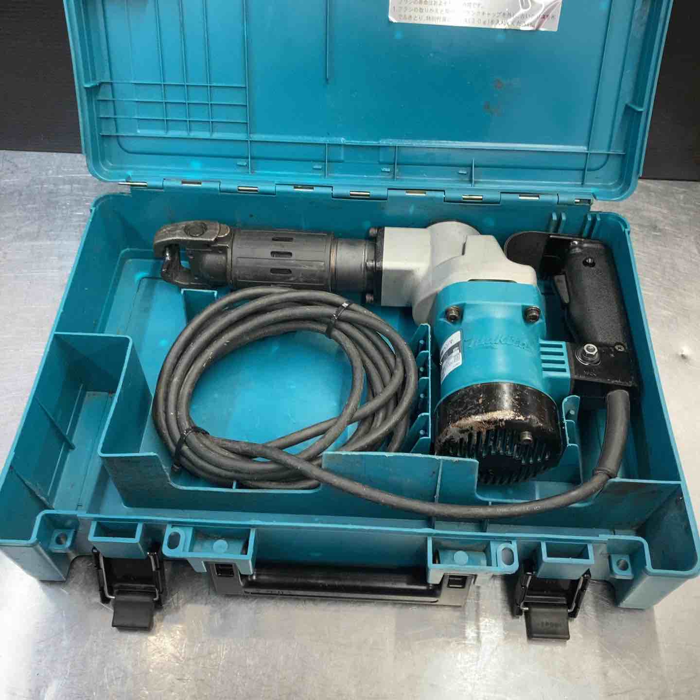 中古品】 マキタ(makita) 電動ハンマ HM0810 ハンマードリル ハツリ