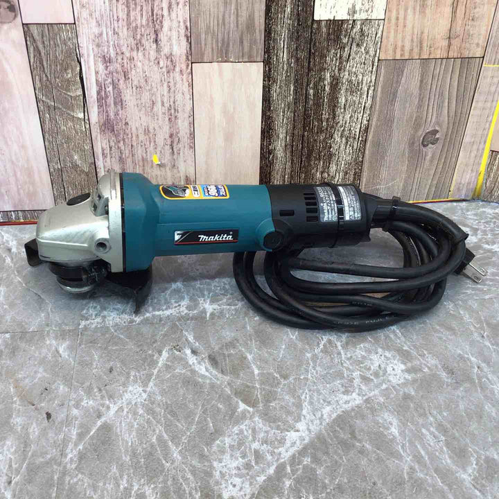 ☆マキタ(makita) 100mmディスクグラインダ 9533B【八潮店】