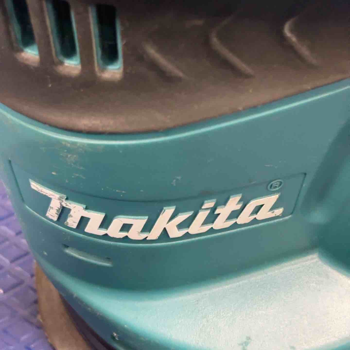 ☆マキタ(makita) コードレスランダムオービットサンダ BO180DZ【草加