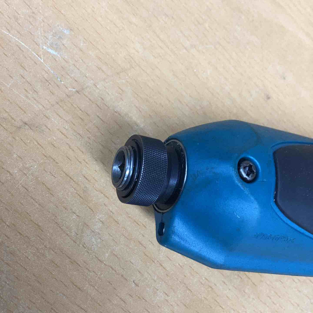 ☆マキタ(makita) コードレスペンインパクトドライバー TD021DZ【越谷店】