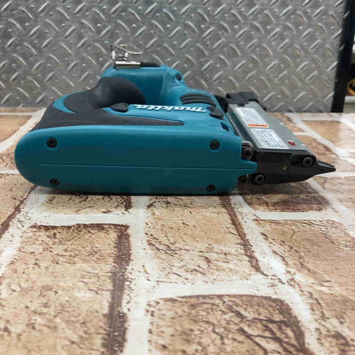 ★マキタ(makita) コードレスピンネイラ PT351DRF【所沢店】