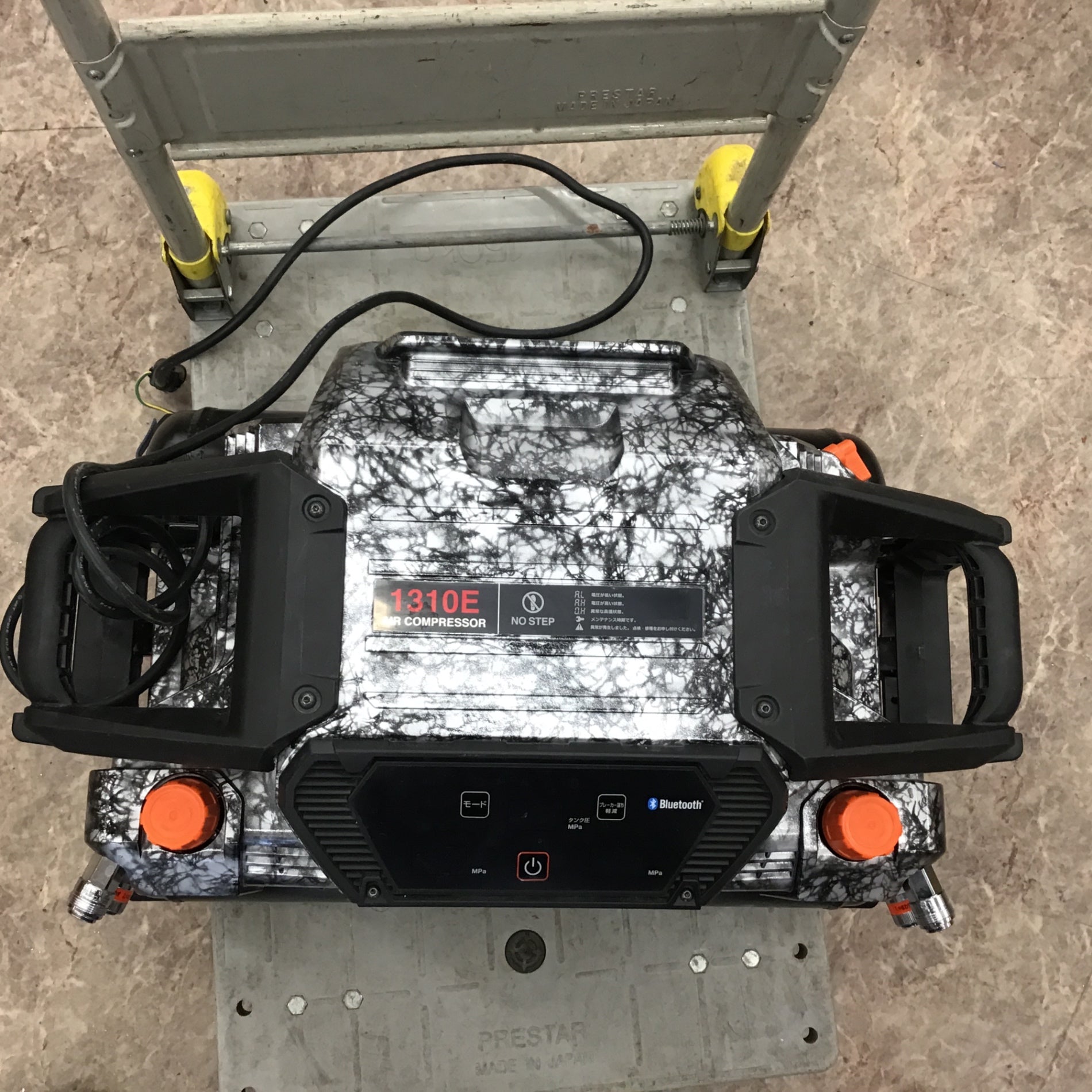 ☆マックス(MAX) 高圧専用エアコンプレッサー AK-HH1310E_ガイア