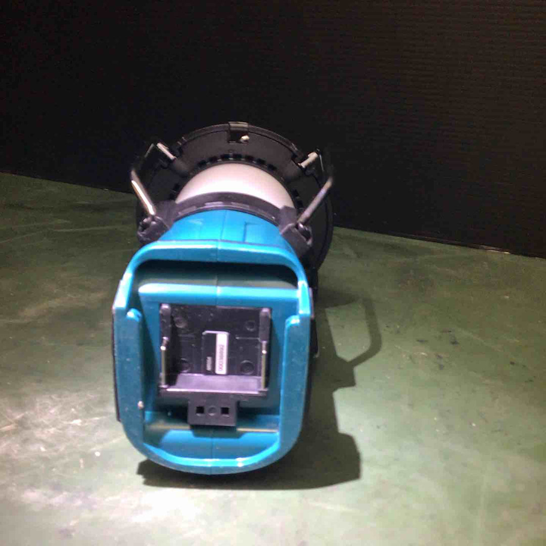 ★マキタ(makita) コードレスランタン付きラジオ MR054【戸田店】