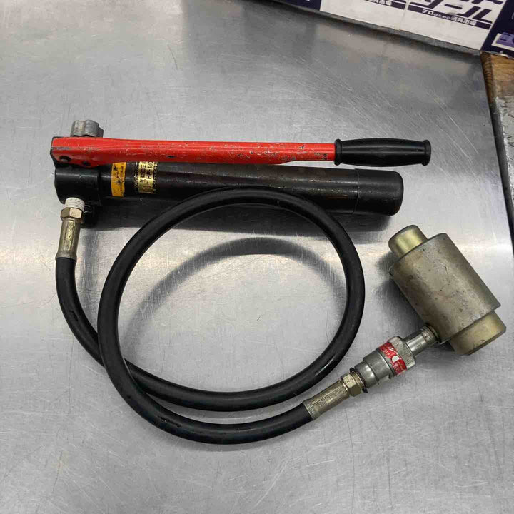 ◇泉精器(IZUMI) 分離型油圧式パンチャ SH-10-1(ポンプHP-180N付)【所沢店】