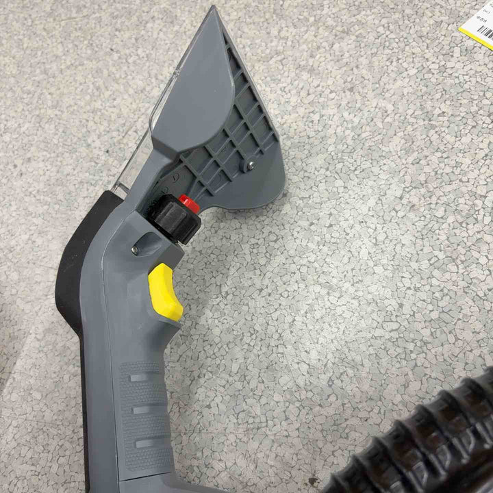 ◇ケルヒャー(KARCHER)  カーペットクリーナー Puzzi8/1C【八潮店】