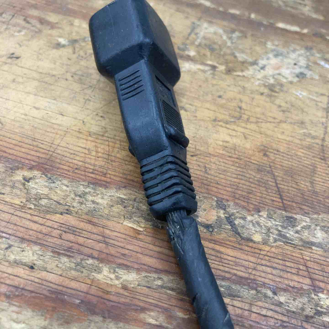 【中古品】★マキタ(makita) 防じん丸のこ KS5200FX 125mm 100V 逆勝手仕様【柏店】
