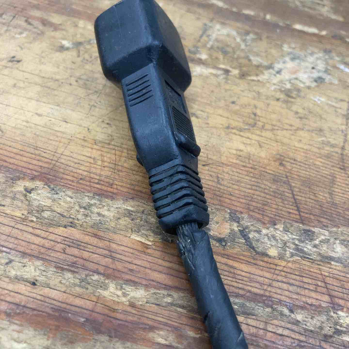 【中古品】★マキタ(makita) 防じん丸のこ KS5200FX 125mm 100V 逆勝手仕様【柏店】