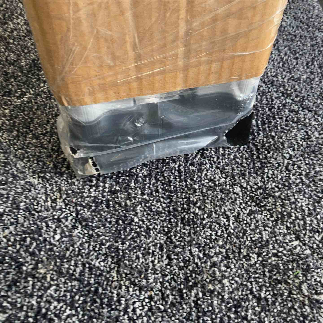 【未使用(店頭展示品)】◇長谷川工業(Hasegawa) 専用脚立 脚軽 伸縮 4段 RZS-12a (1.03~1.23m)【東大和店】