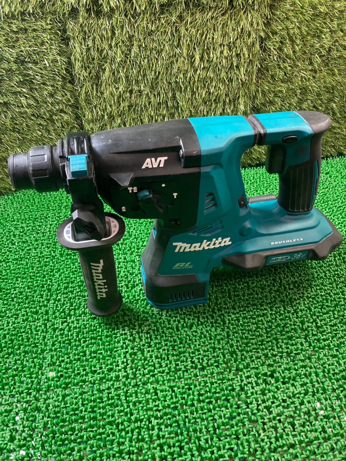 ☆マキタ(makita) コードレスハンマドリル HR282DZK 穴あけ能力 ☆マキタ(makita) コードレスハンマドリル HR282DZK 穴あけ能力