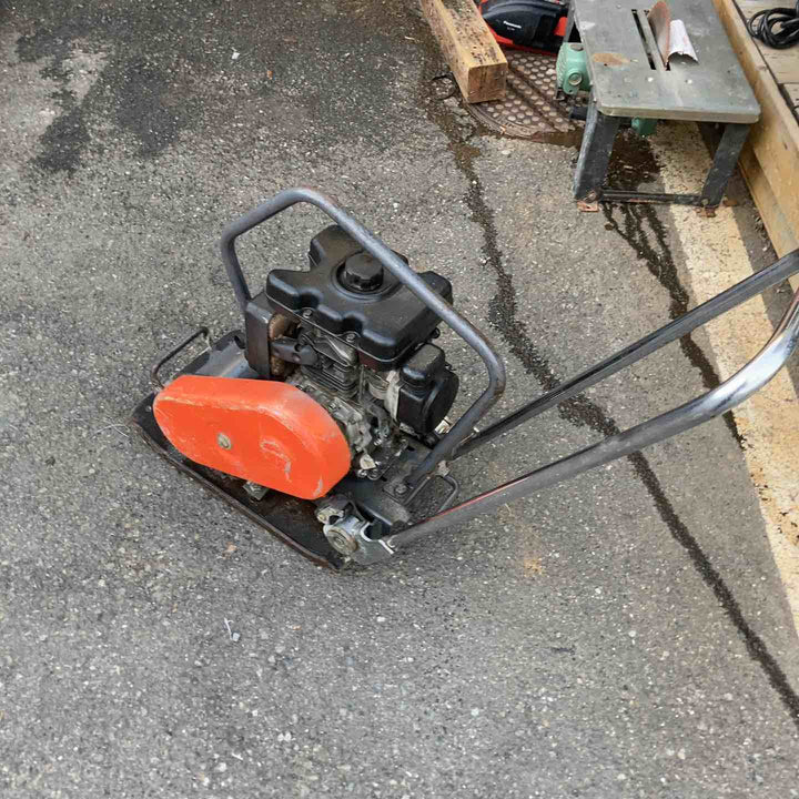 【店頭受取り限定】◇日立建機(HITACHI) エンジンプレート ZV40PF【町田店】