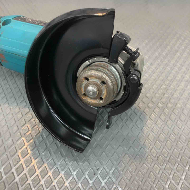 ☆マキタ(makita) 100mmコードレスディスクグラインダ GA404DZN (GA404DN)【所沢店】
