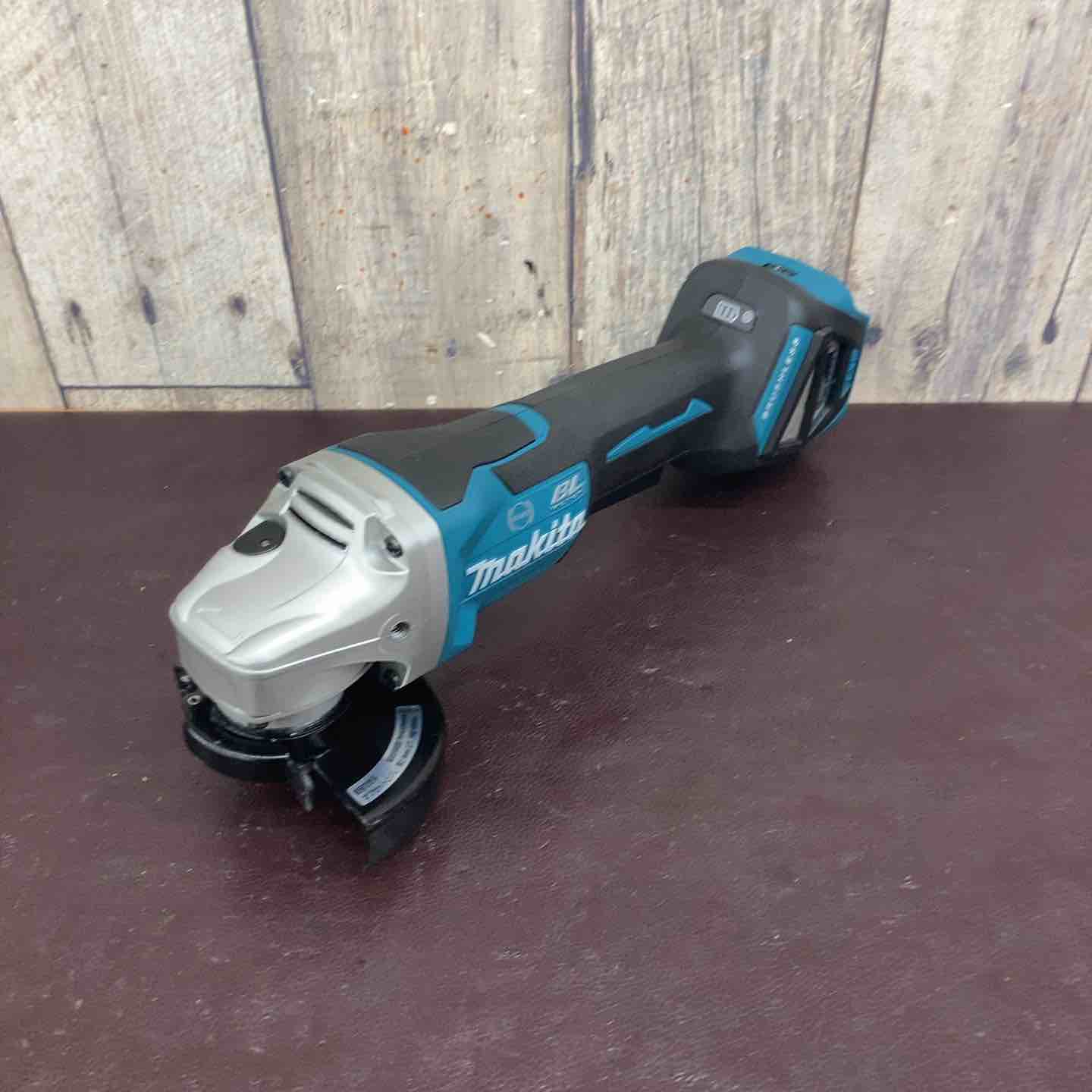 中古品】マキタ(makita) 100mmコードレスディスクグラインダ GA418DRGX