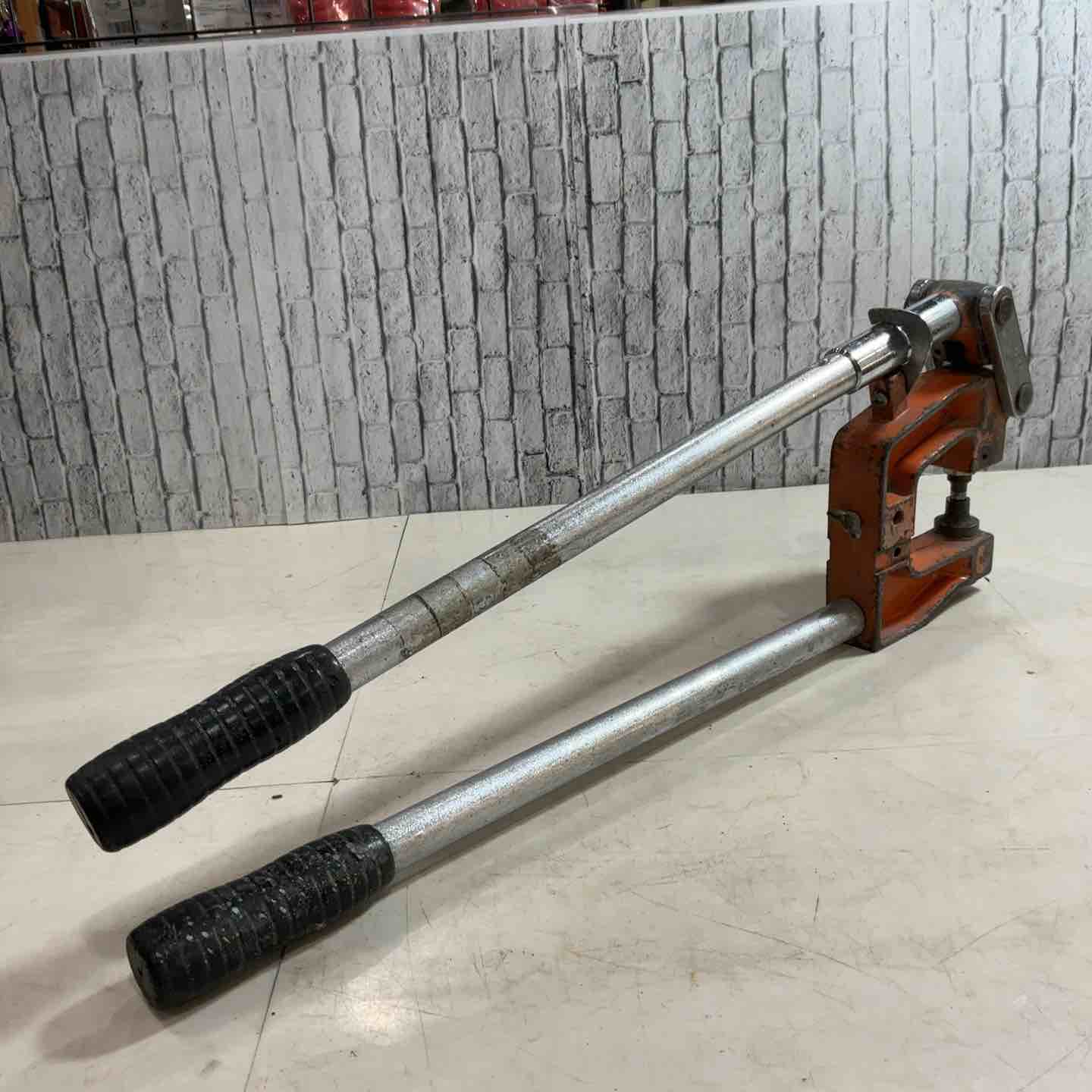 ネグロス電工 金属ダクト穴あけ工具 MAK-RDP mono57828084-130826-02.jpg