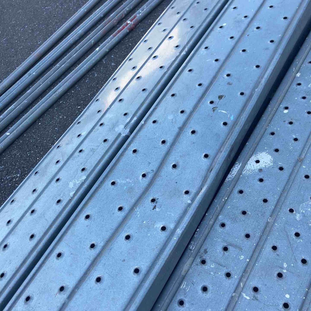 【店頭受取り限定】ビティ足場 キャスター付き 3段移動式高所作業台 枠組足場 ビテ足場【桶川店】