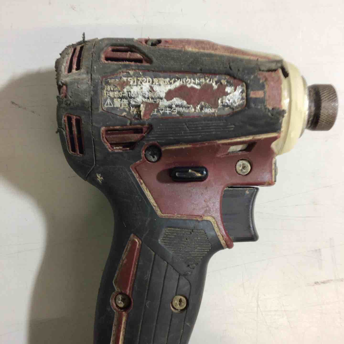 中古品】☆マキタ(makita) 18V コードレスインパクトドライバー