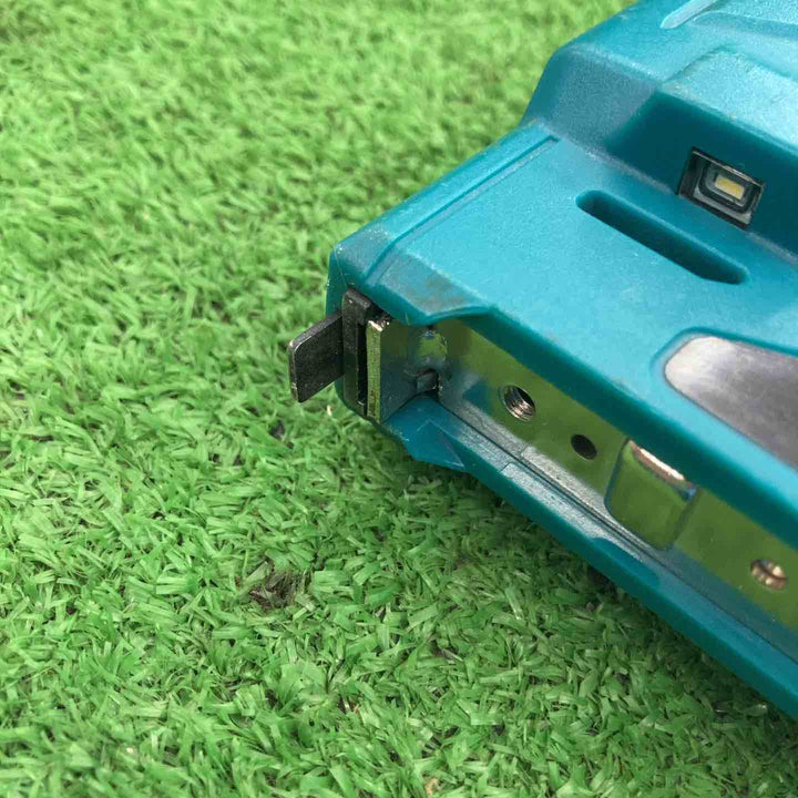 【中古品】 マキタ/makita 14.4V充電式タッカ・ST111DZ 【桶川店】