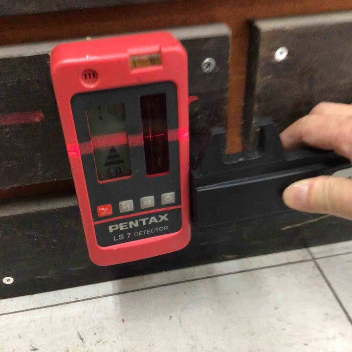 【中古品】 ペンタックス/PENTAX 回転レーザー PLP-702 【鴻巣店】