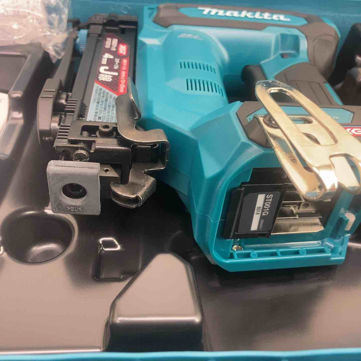 ★マキタ(makita) コードレスタッカー ST001GZK【町田店】