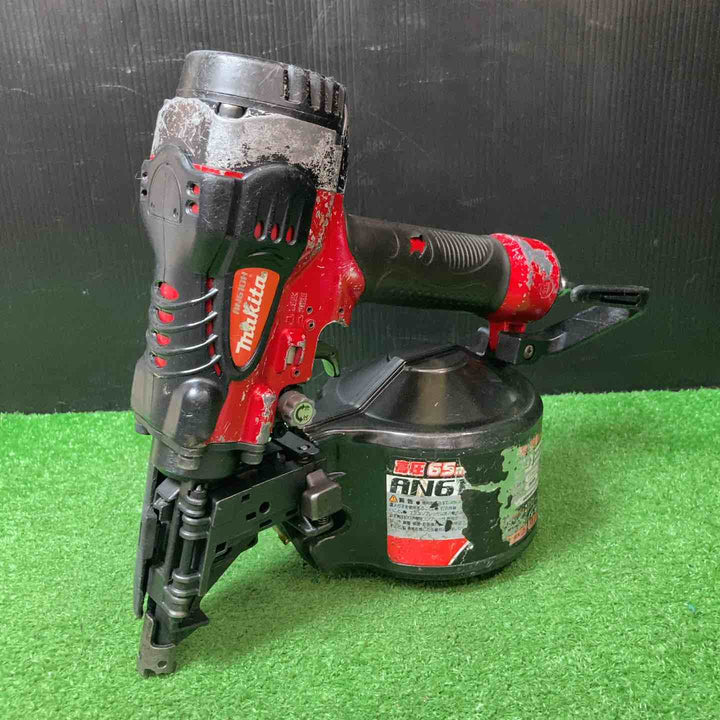 ◇マキタ(makita)  高圧エア釘打ち機 AN610H【岩槻店】