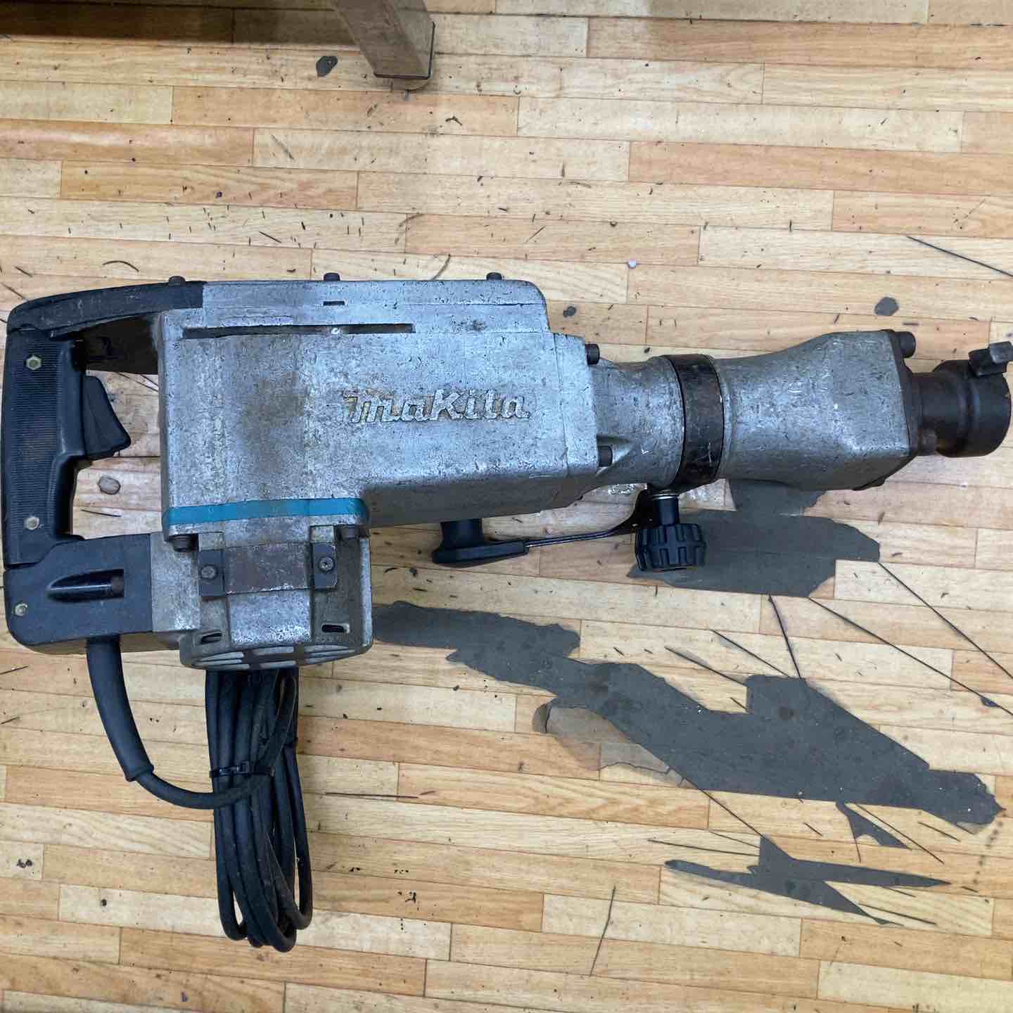 マキタ 電動ハンマ HM1500 はつり工具