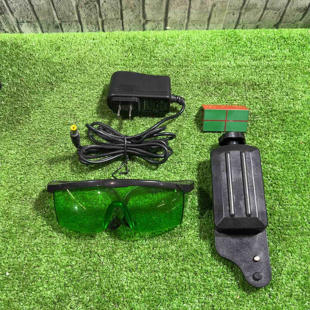 ◇山真(YAMASHIN) グリーンレーザー墨出し器 矩十字・横 GLZ-6【川口店】