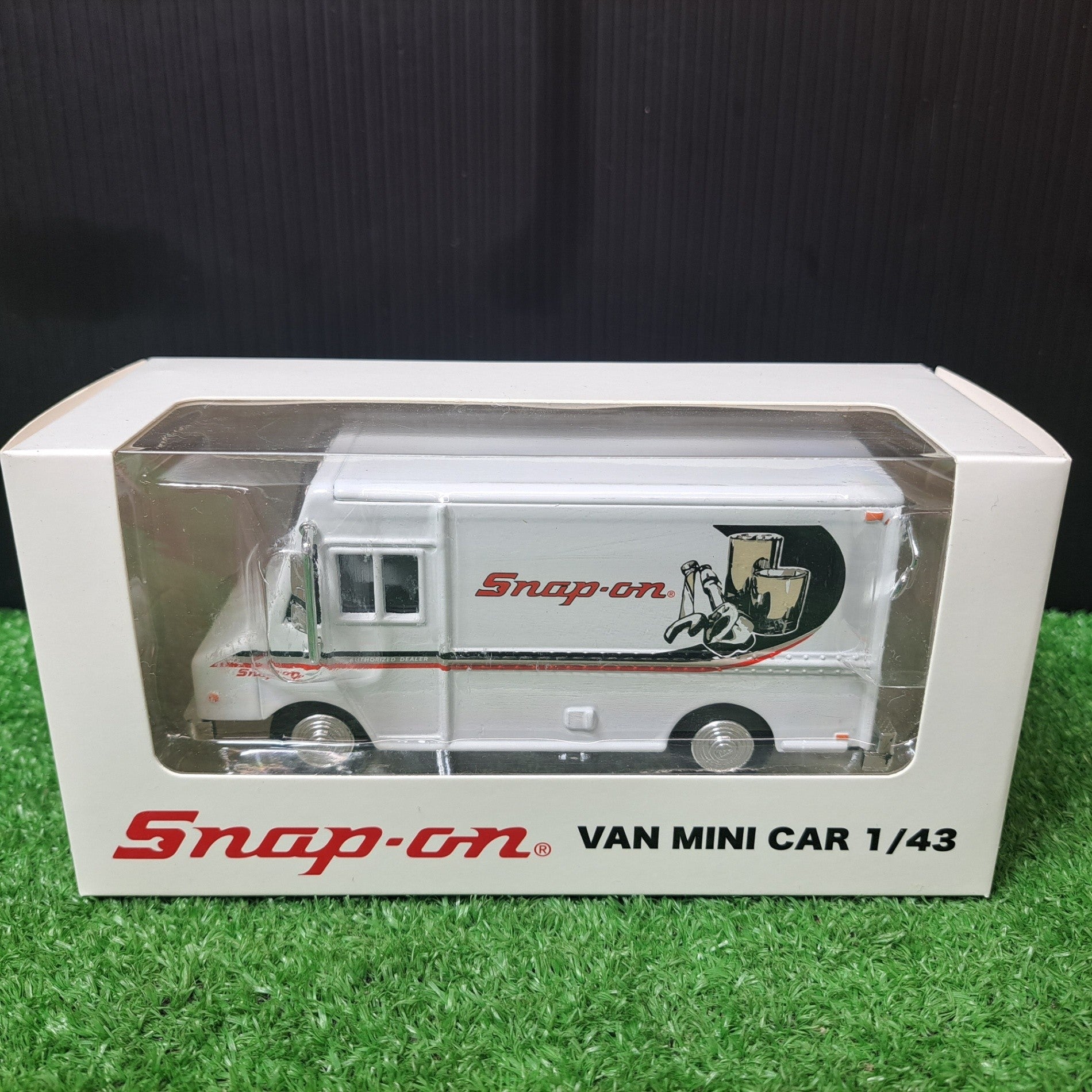 スナップオン/Snap-on コレクターアイテム バンミニカー 1/43スケール