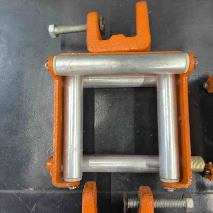 【中古品】 育良精機 (IKURA) 4面コロ ISH-110 四面コロ 4台セット 【藤沢店】