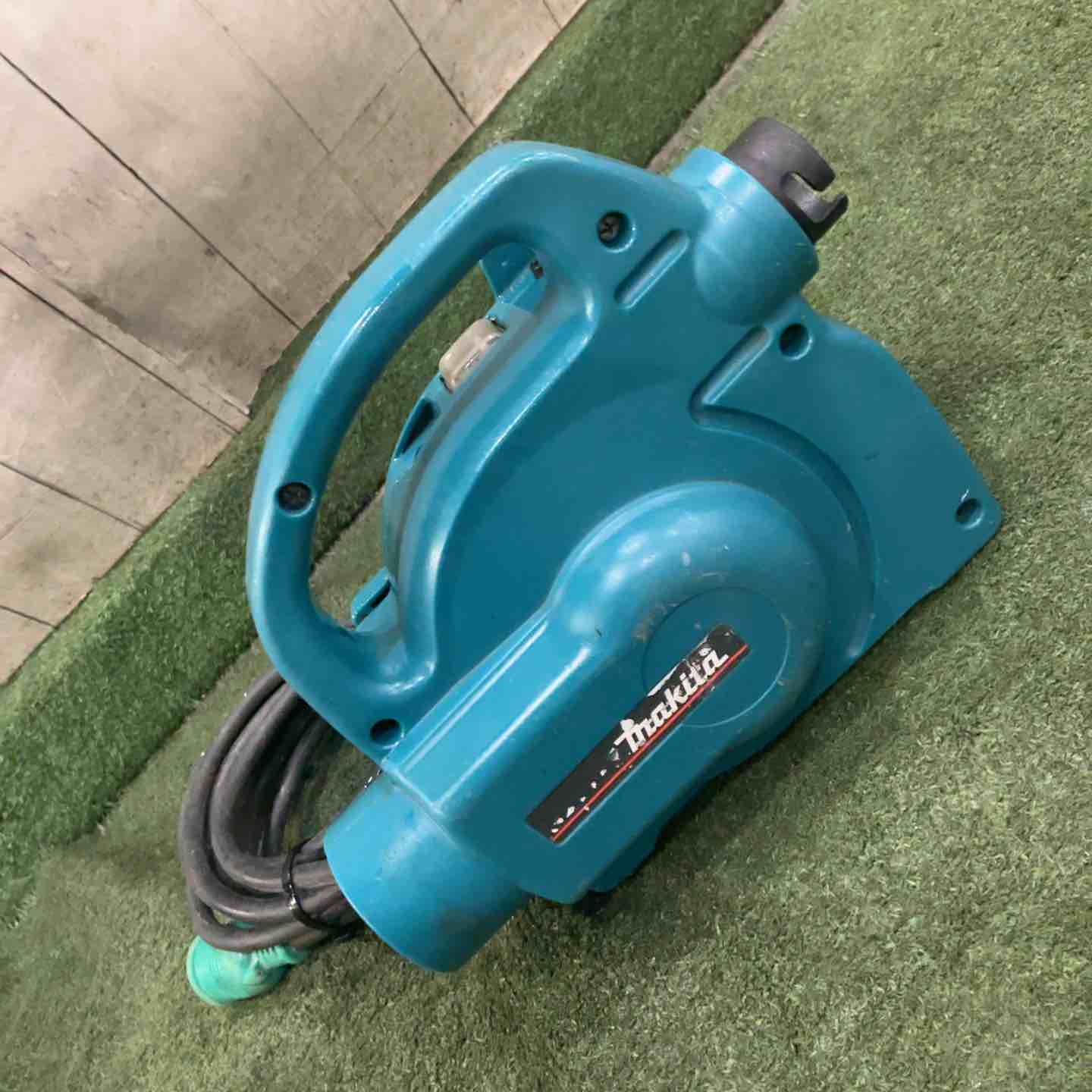☆マキタ(makita) 小型集じん機 乾式 450(P) 動作確認済【川口店