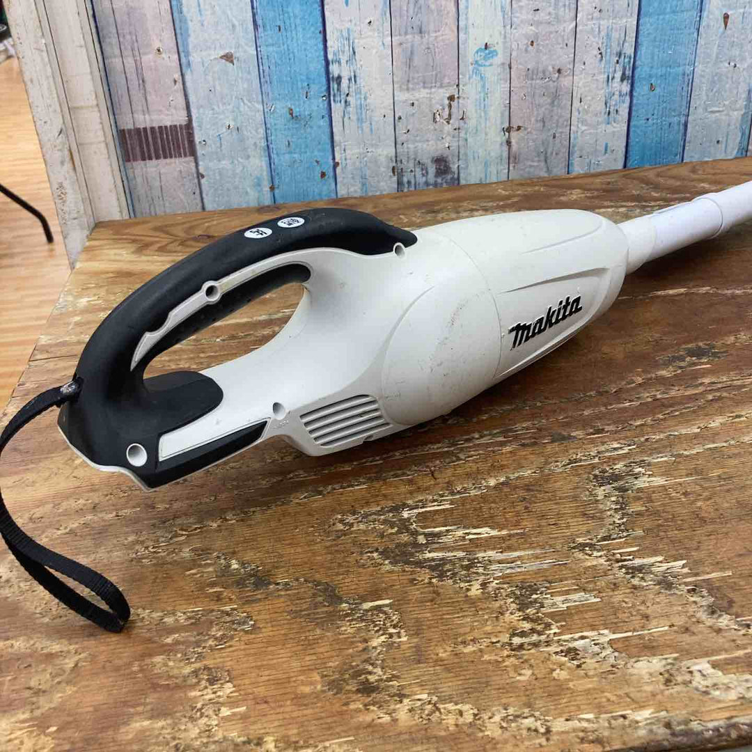 ☆マキタ(makita) コードレスクリーナー CL141FDZW【柏店】