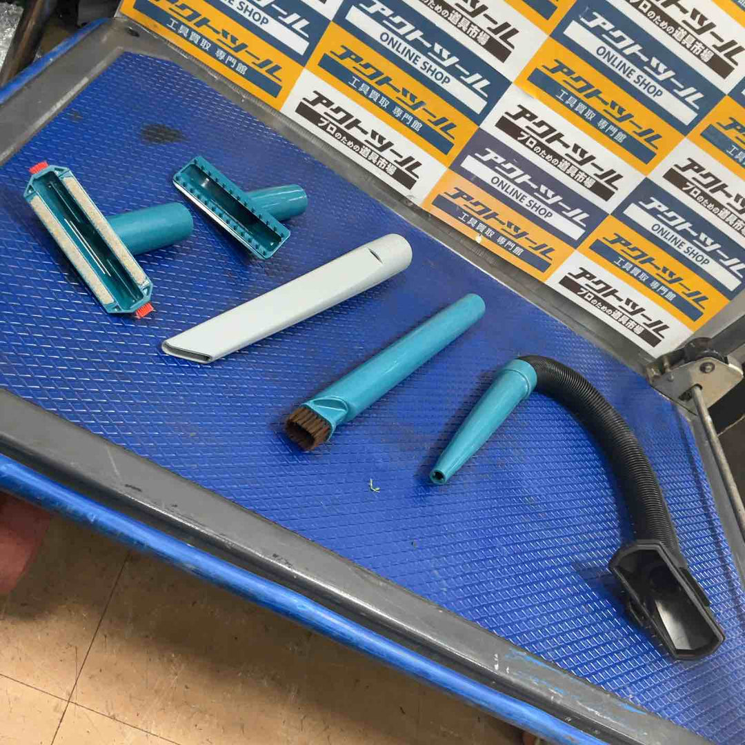 ◇マキタ(makita) コードレス掃除機(充電式クリーナー) CL121DSH【草加店】