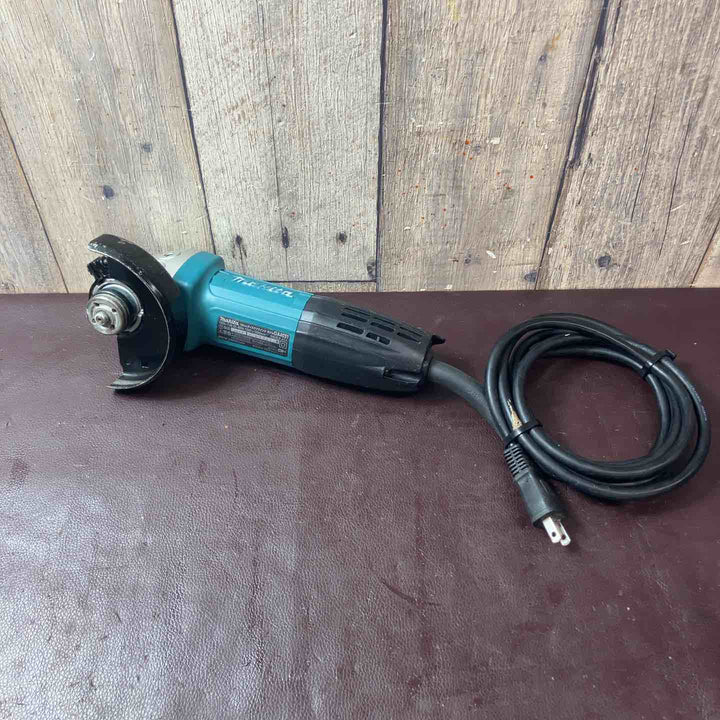 【中古品】 マキタ(makita) 100mmディスクグラインダー GA4031 【東大和店】