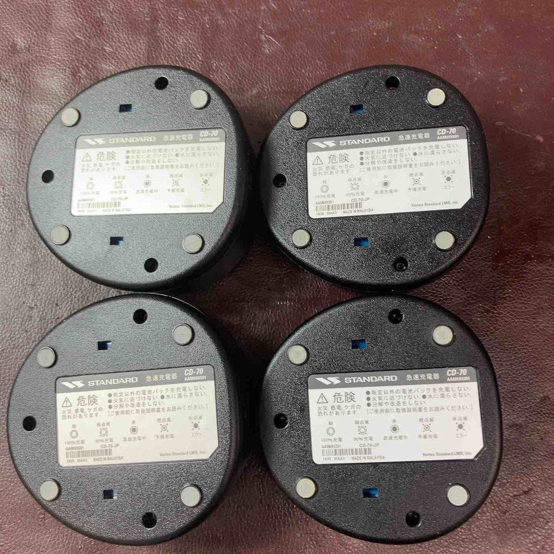 【中古品】5Wハイパワーデジタルトランシーバー VXD30 4台セット 増波対応 82ch 350MHz帯 IP67防塵・防水【東大和店】