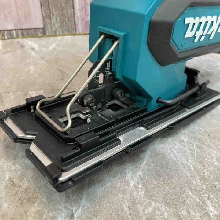 【中古品】★マキタ(makita) コードレスボードカッタ SD180DZ【八潮店】