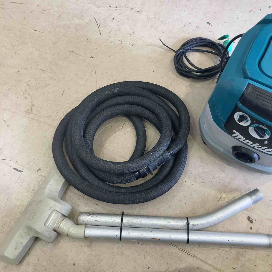 ★マキタ(makita) 集じん機 乾式 VC0830 連動機能【町田店】