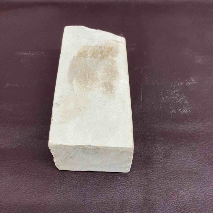 【超希少】 【中古美品】 【群馬沼田】 天然砥石 重量約2.2Kg 長さ約195ｘ幅約85ｘ高さ約60 大工 研ぎ 刃物 鑿 鉋 【東大和店】