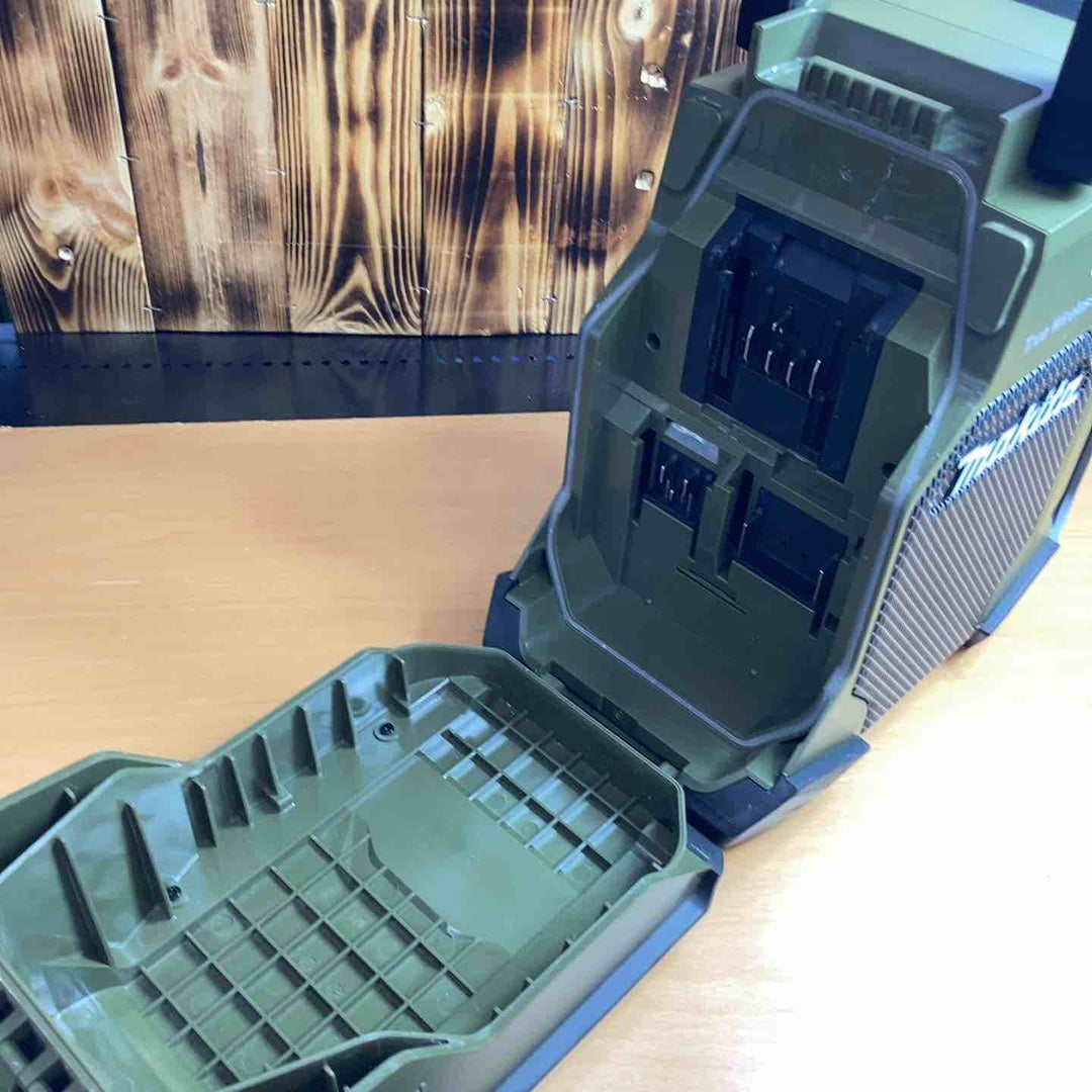 ★マキタ(makita) コードレスラジオ MR005GZO